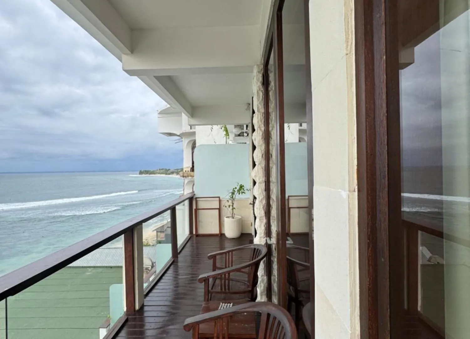 Bale Bingin Beachfront Stay Uluwatu 3*,  Indonesia